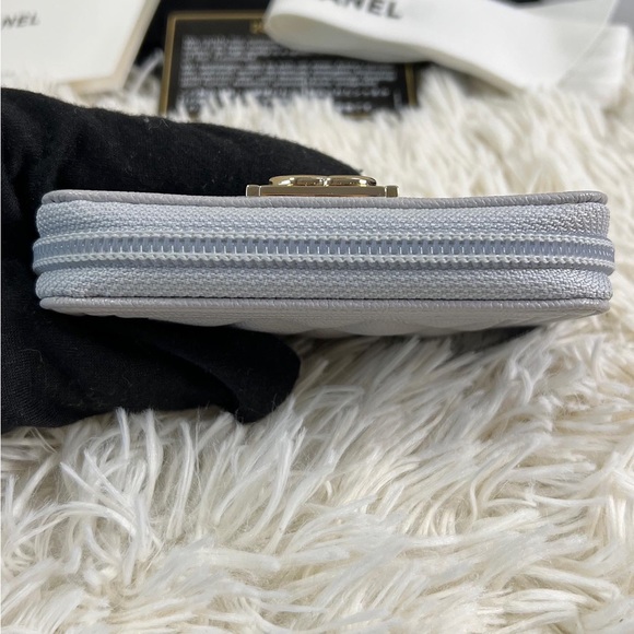 SOLD Authentic CHANEL Caviar Quilted Boy Zip Around Coin Purse - Picture 8 of 10